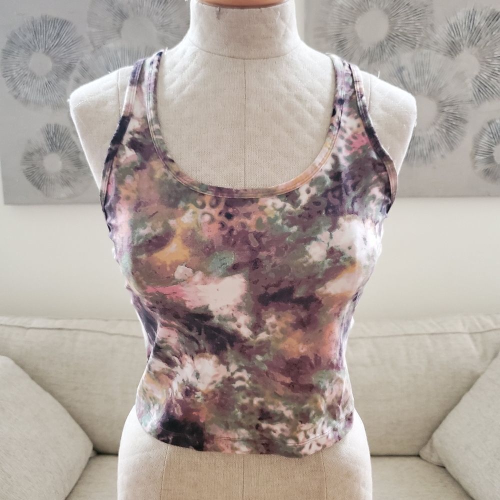 Calvin Klein Performance Printed Racerback Cropped Tank Top - Picture 3 of 13